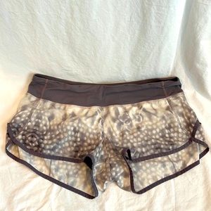 Lululemon Run Speed Shorts Snowy Owl Grey 2.5” inseam Size 8
